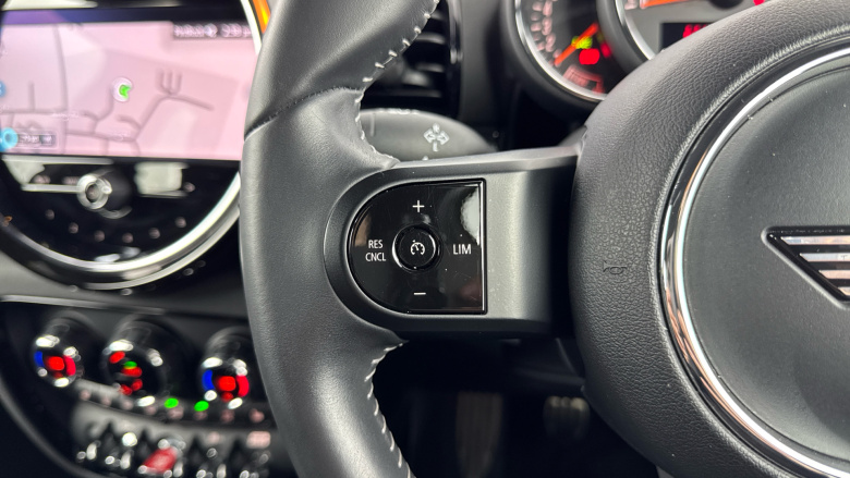 MINI Clubman 2.0 Cooper S Sport 6dr Auto [Comfort Pack] Petrol Estate